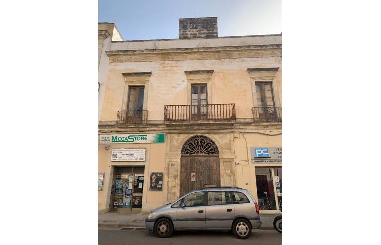 intera palazzina in vendita a Galatina