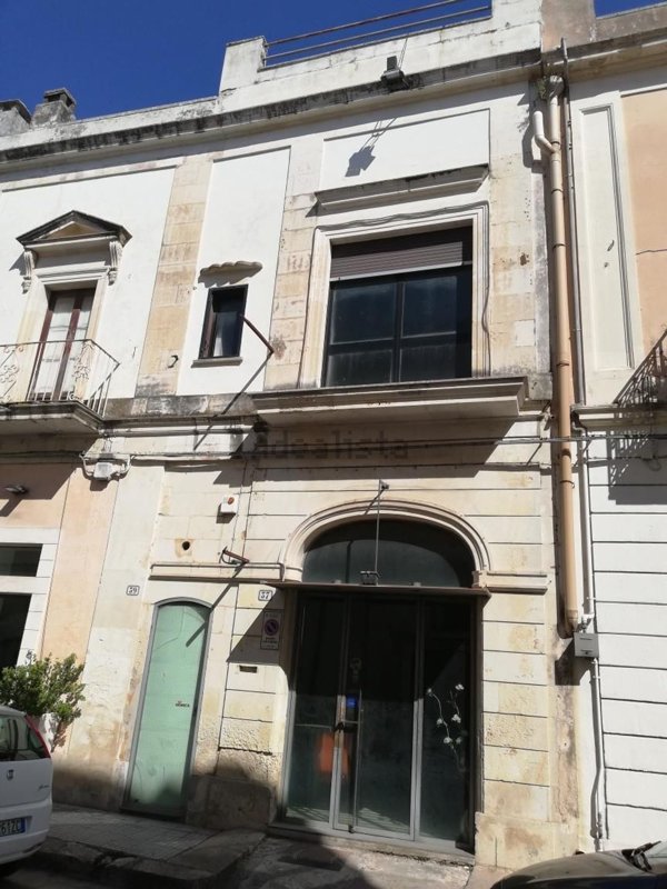 negozio in vendita a Galatina