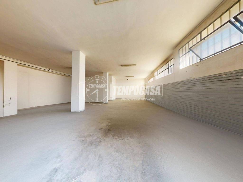 locale commerciale in vendita a Galatina