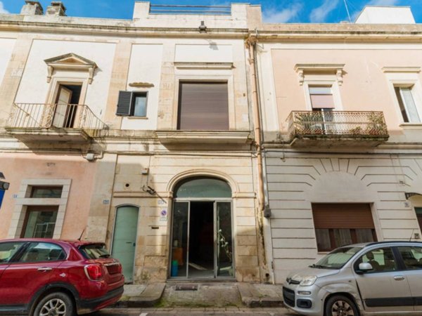 negozio in vendita a Galatina
