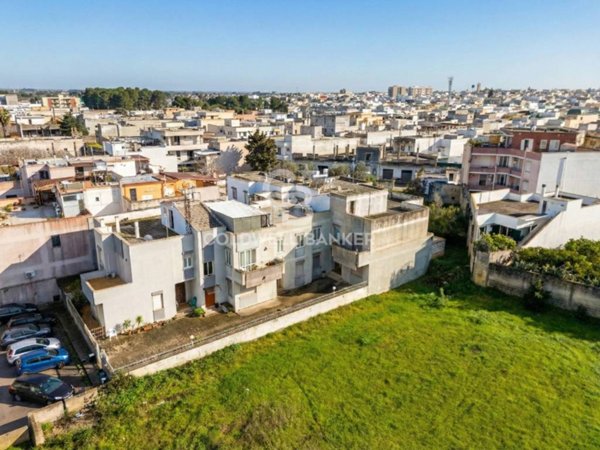 casa indipendente in vendita a Galatina