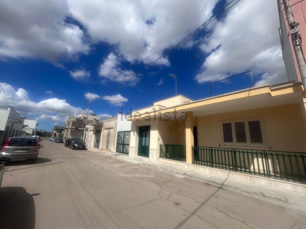 casa semindipendente in vendita a Galatina in zona Collemeto
