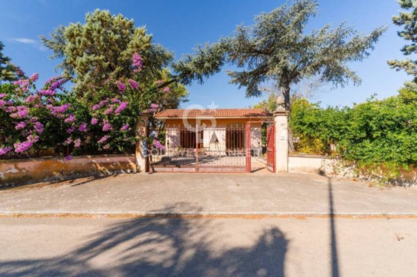 casa indipendente in vendita a Galatina in zona Santa Barbara