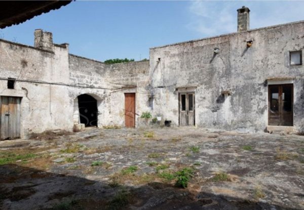 casa indipendente in vendita a Galatina in zona Santa Barbara