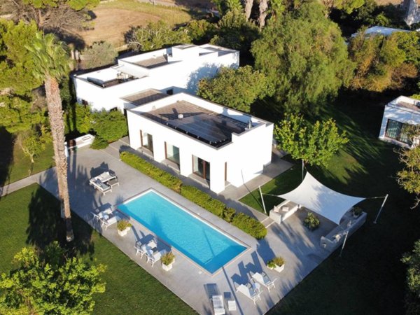 casa indipendente in vendita a Galatina in zona Santa Barbara