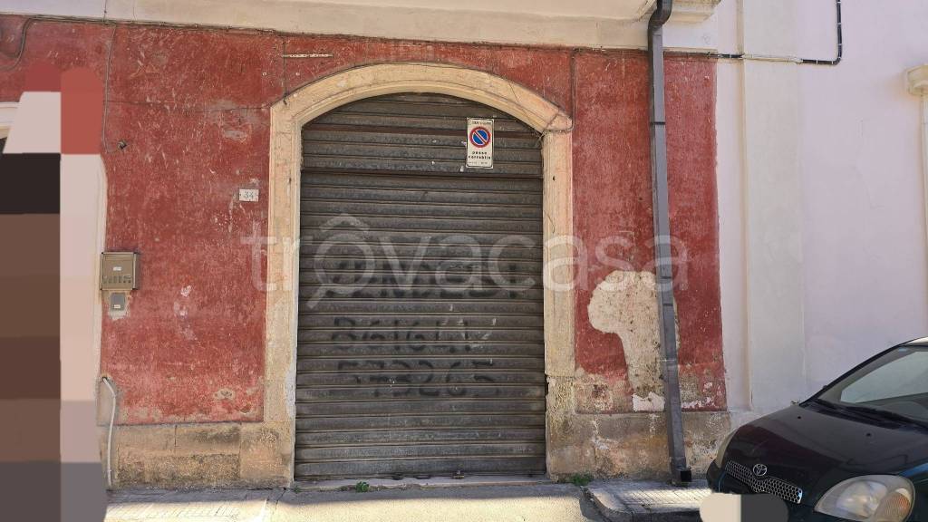 locale commerciale in vendita a Galatone
