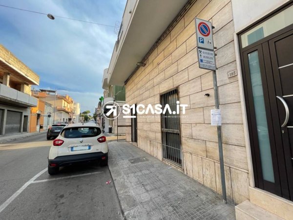 locale commerciale in vendita a Galatone