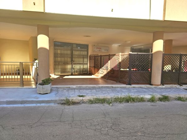 locale commerciale in vendita a Galatone