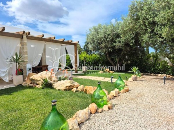 casa indipendente in vendita a Galatone