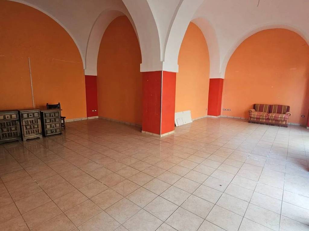 negozio in vendita a Galatone