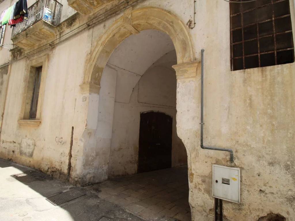 negozio in vendita a Galatone