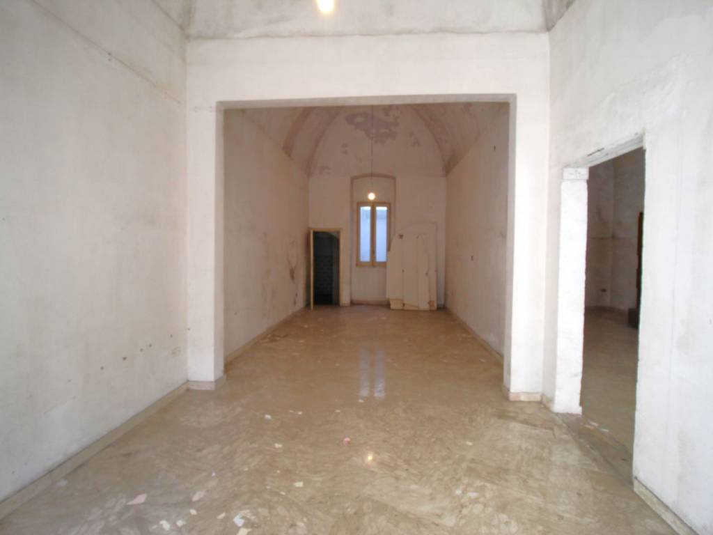 negozio in vendita a Galatone