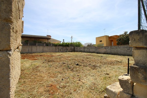 terreno edificabile in vendita a Galatone
