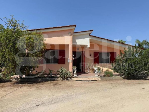 casa indipendente in vendita a Galatone