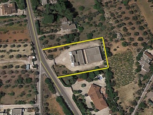 locale commerciale in vendita a Galatone