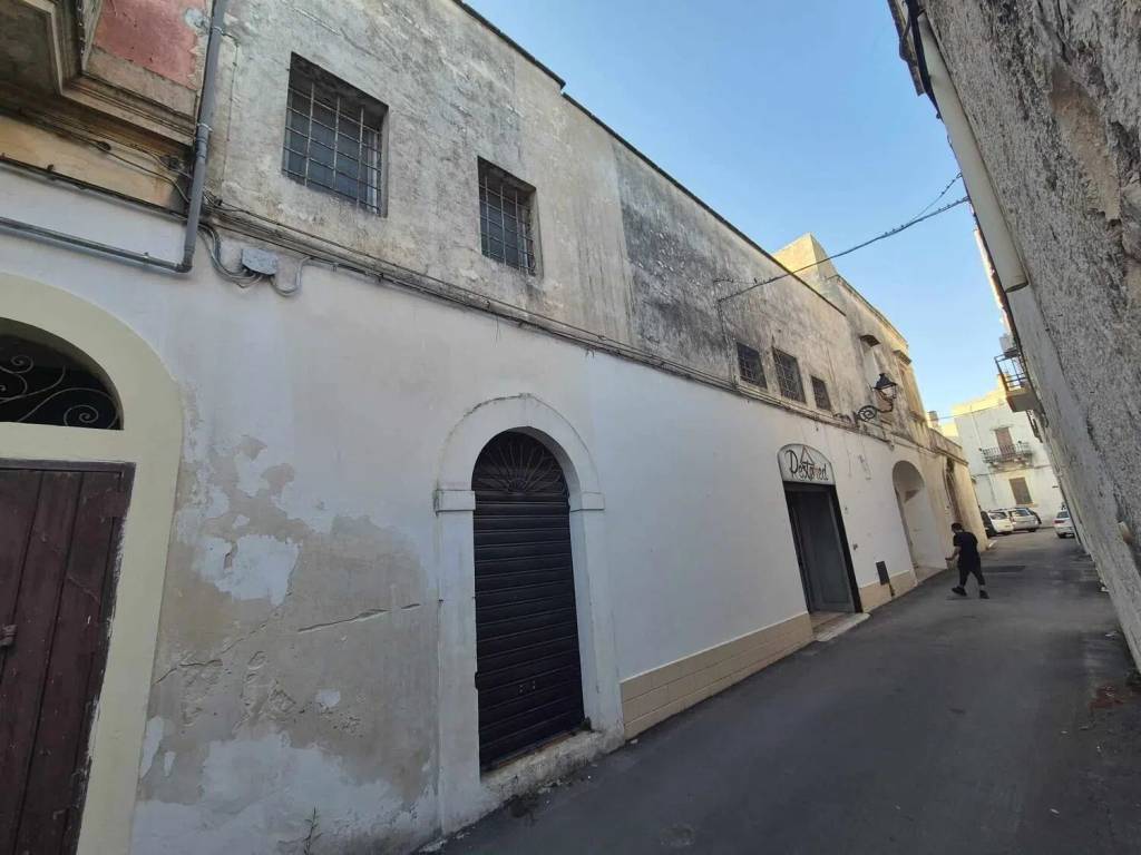 negozio in vendita a Galatone