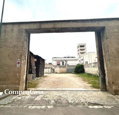 negozio in vendita a Galatone