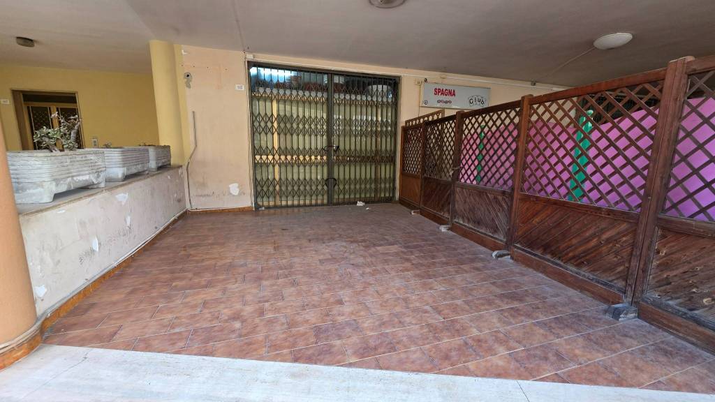 negozio in vendita a Galatone