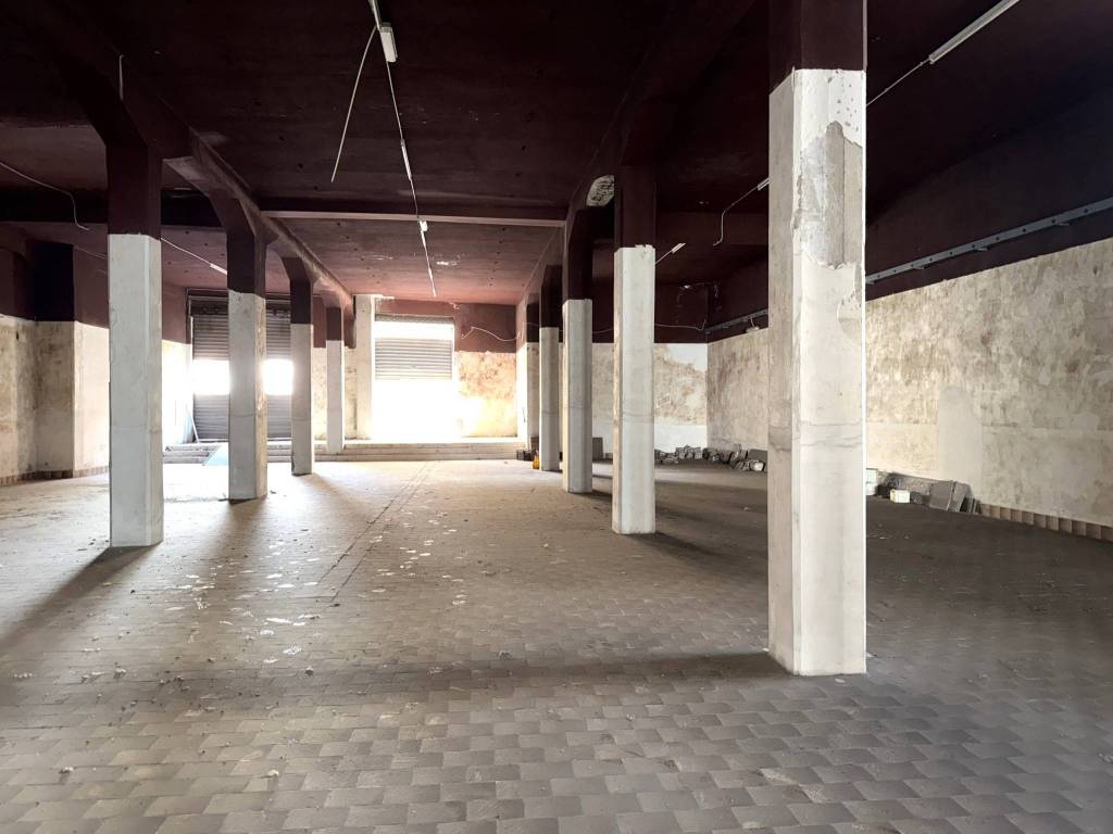 locale commerciale in vendita a Galatone