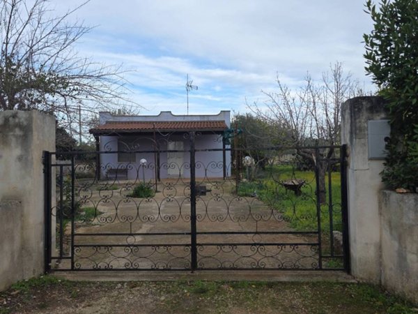 casa indipendente in vendita a Galatone