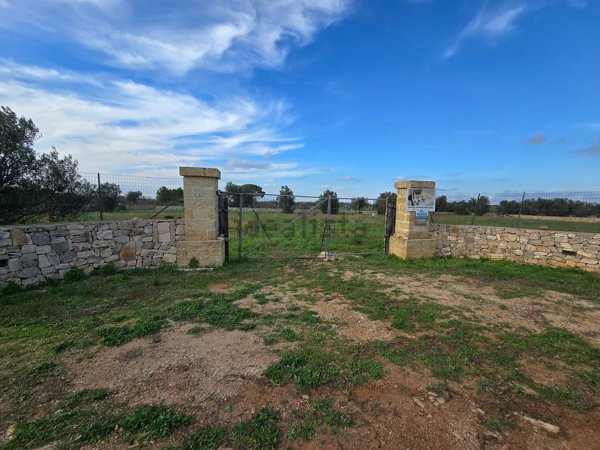 terreno edificabile in vendita a Galatone