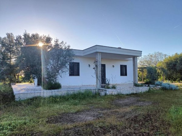 casa indipendente in vendita a Galatone