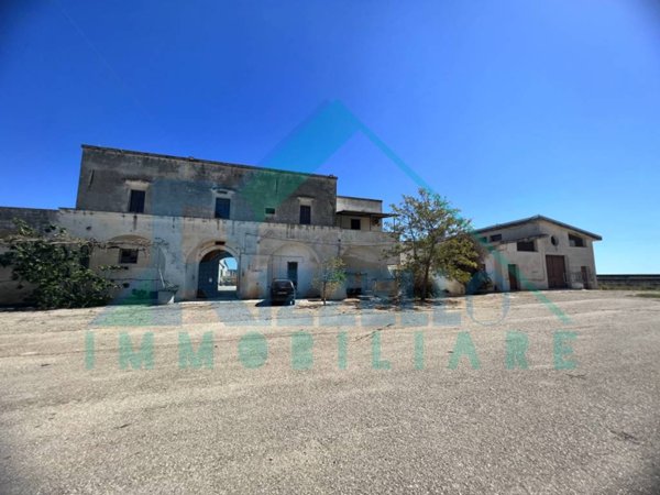 intera palazzina in vendita a Galatone