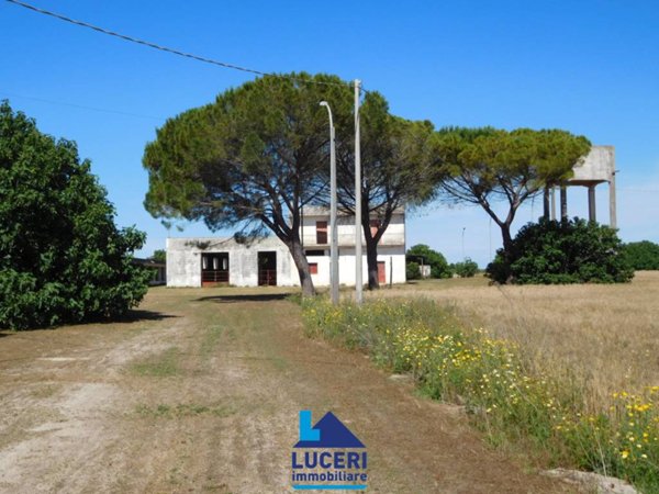 casale in vendita a Galatone