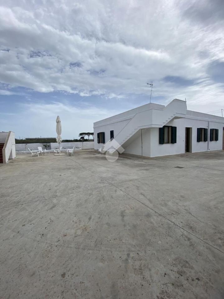 casa indipendente in vendita a Gallipoli in zona Baia Verde
