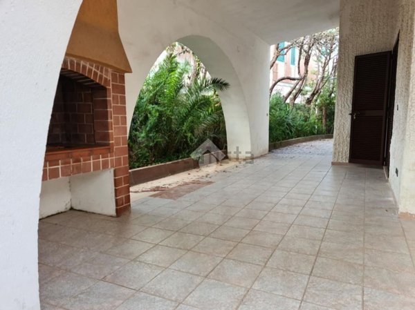 casa indipendente in vendita a Gallipoli in zona Baia Verde