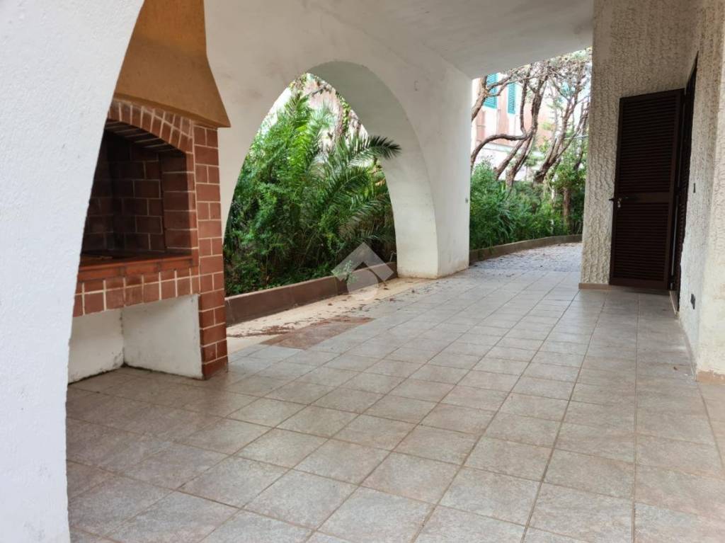 casa indipendente in vendita a Gallipoli in zona Baia Verde