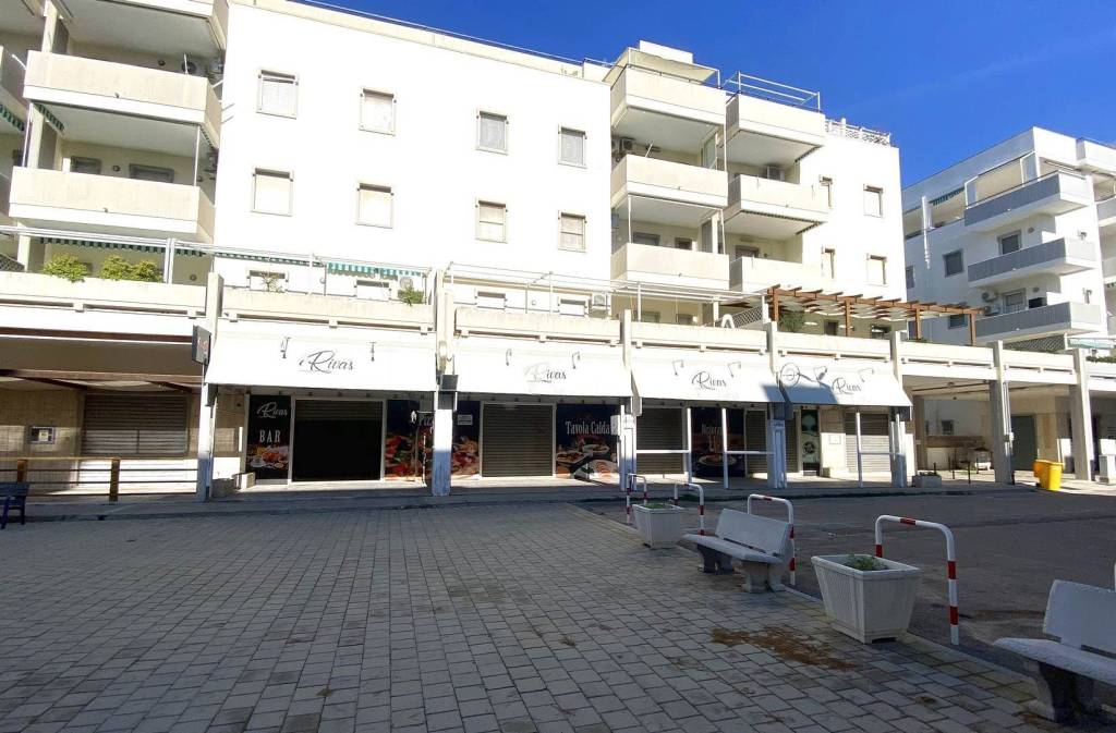 negozio in vendita a Gallipoli in zona Rivabella