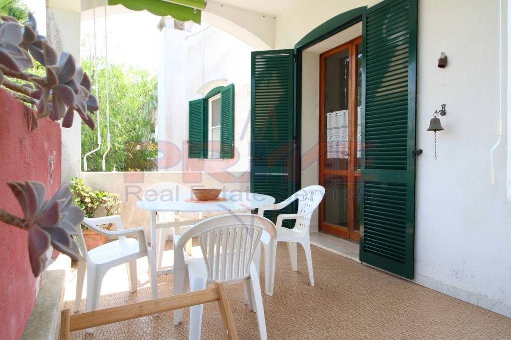 casa indipendente in vendita a Gallipoli in zona Baia Verde