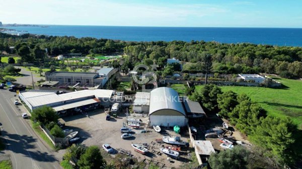capannone in vendita a Gallipoli