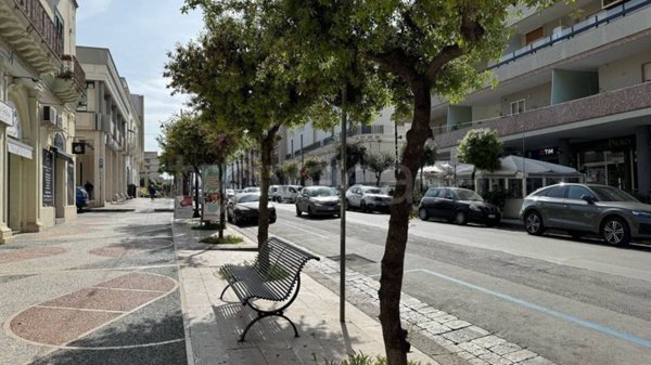 negozio in vendita a Gallipoli in zona Baia Verde