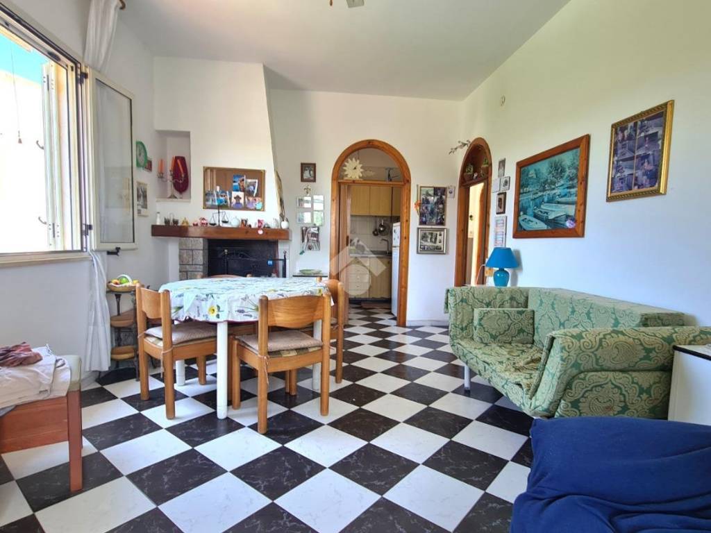 casa indipendente in vendita a Gallipoli in zona Baia Verde