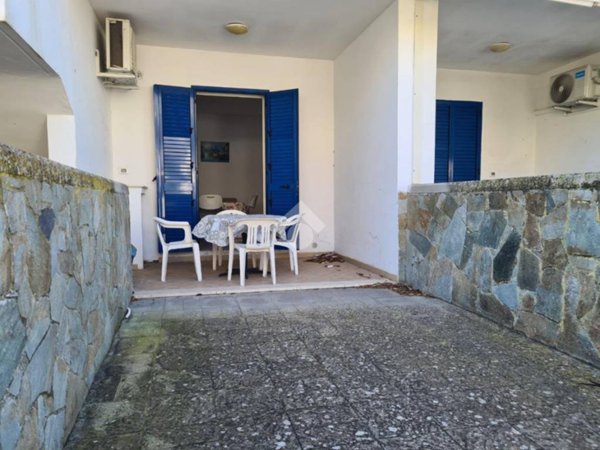 casa indipendente in vendita a Gallipoli in zona Baia Verde