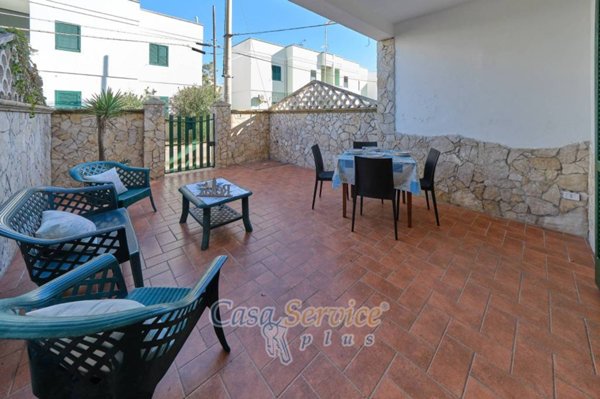casa indipendente in vendita a Gallipoli in zona Baia Verde