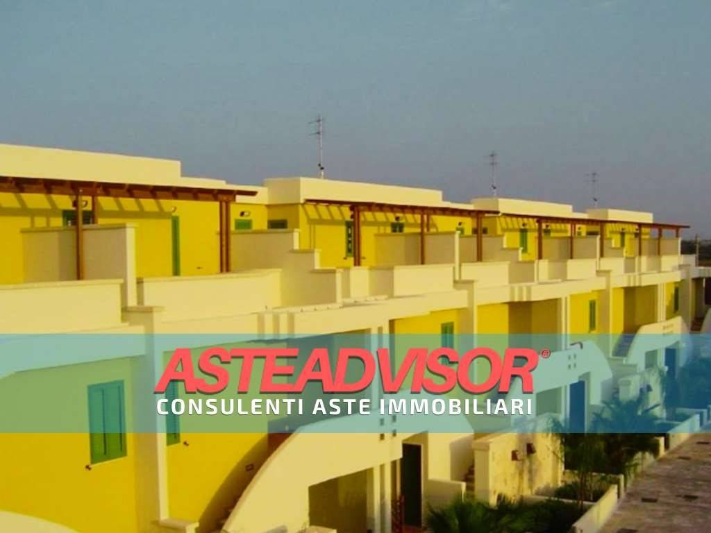 casa indipendente in vendita a Gallipoli in zona Baia Verde