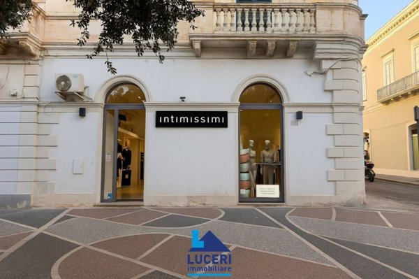 negozio in vendita a Gallipoli in zona Baia Verde