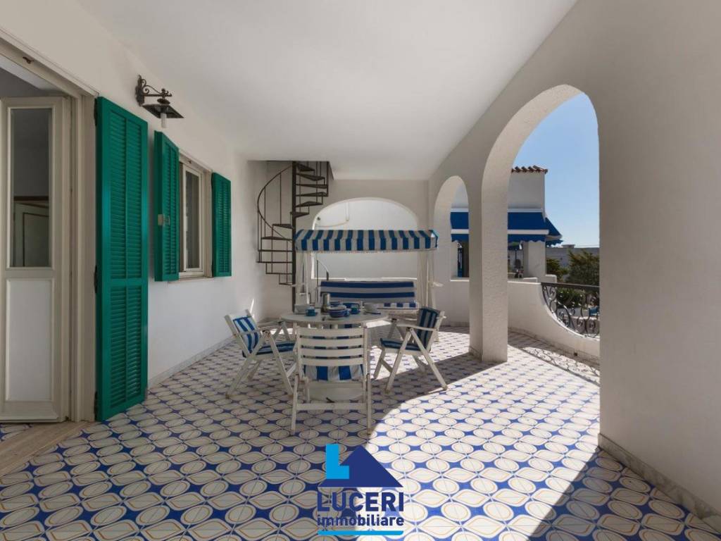casa indipendente in vendita a Gallipoli in zona Baia Verde