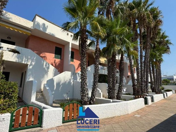 casa indipendente in vendita a Gallipoli in zona Baia Verde