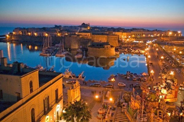 negozio in vendita a Gallipoli