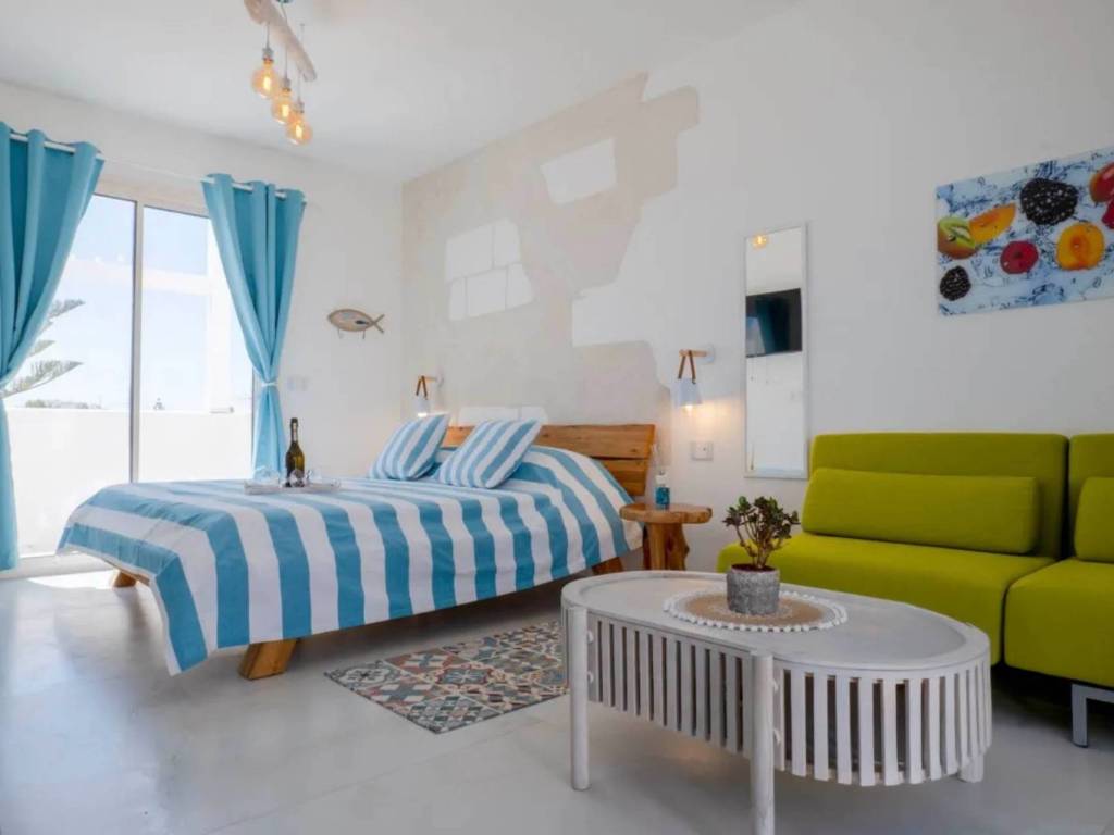 intera palazzina in vendita a Gallipoli in zona Baia Verde