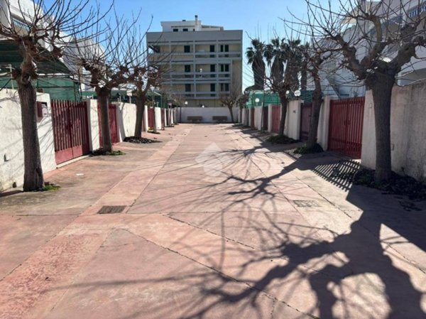 casa indipendente in vendita a Gallipoli in zona Baia Verde