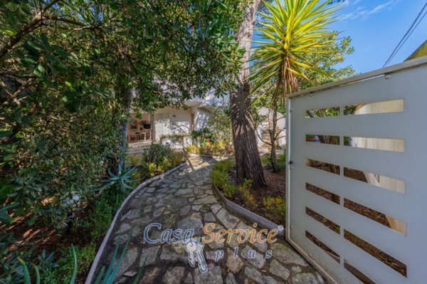 casa indipendente in vendita a Gallipoli in zona Baia Verde