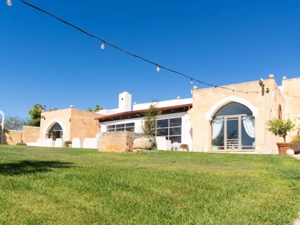 casa indipendente in vendita a Gallipoli in zona Conchiglie