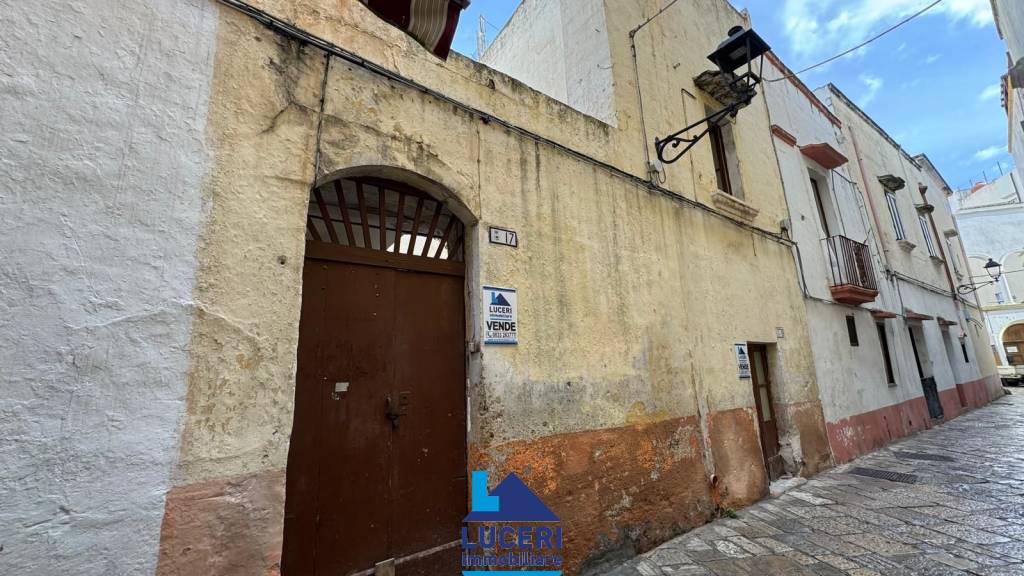 casa indipendente in vendita a Gallipoli in zona Baia Verde