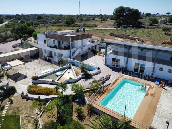 intera palazzina in vendita a Gallipoli in zona Baia Verde
