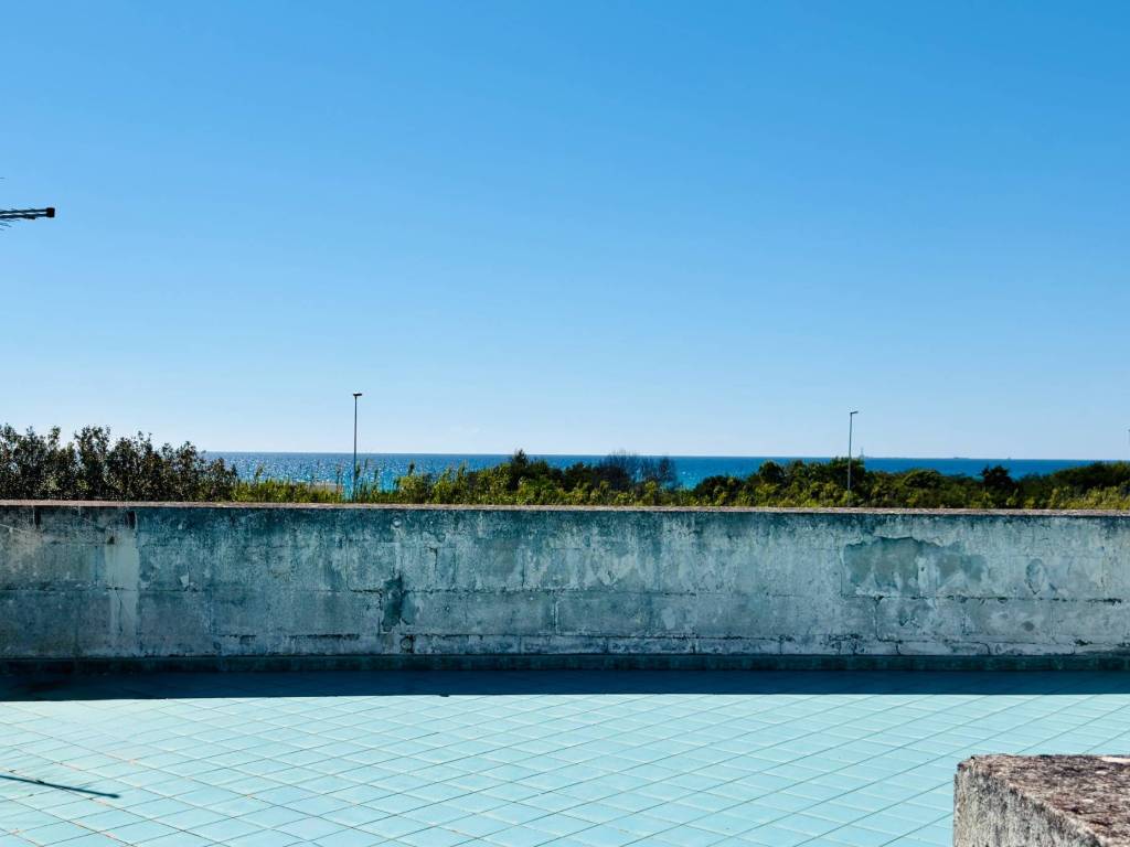 casa indipendente in vendita a Gallipoli in zona Baia Verde